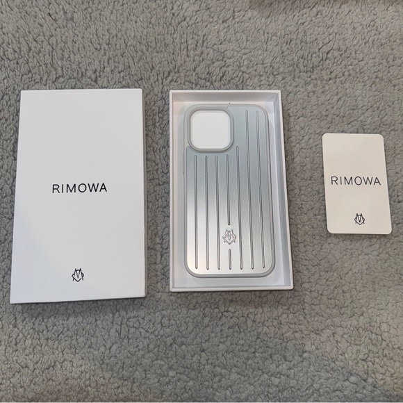 RIMOWA  - Aluminum Silver Case for iPhone 14 Pro Max FREE SHIPPING SHIPS TODAY! - Picture 1 of 3